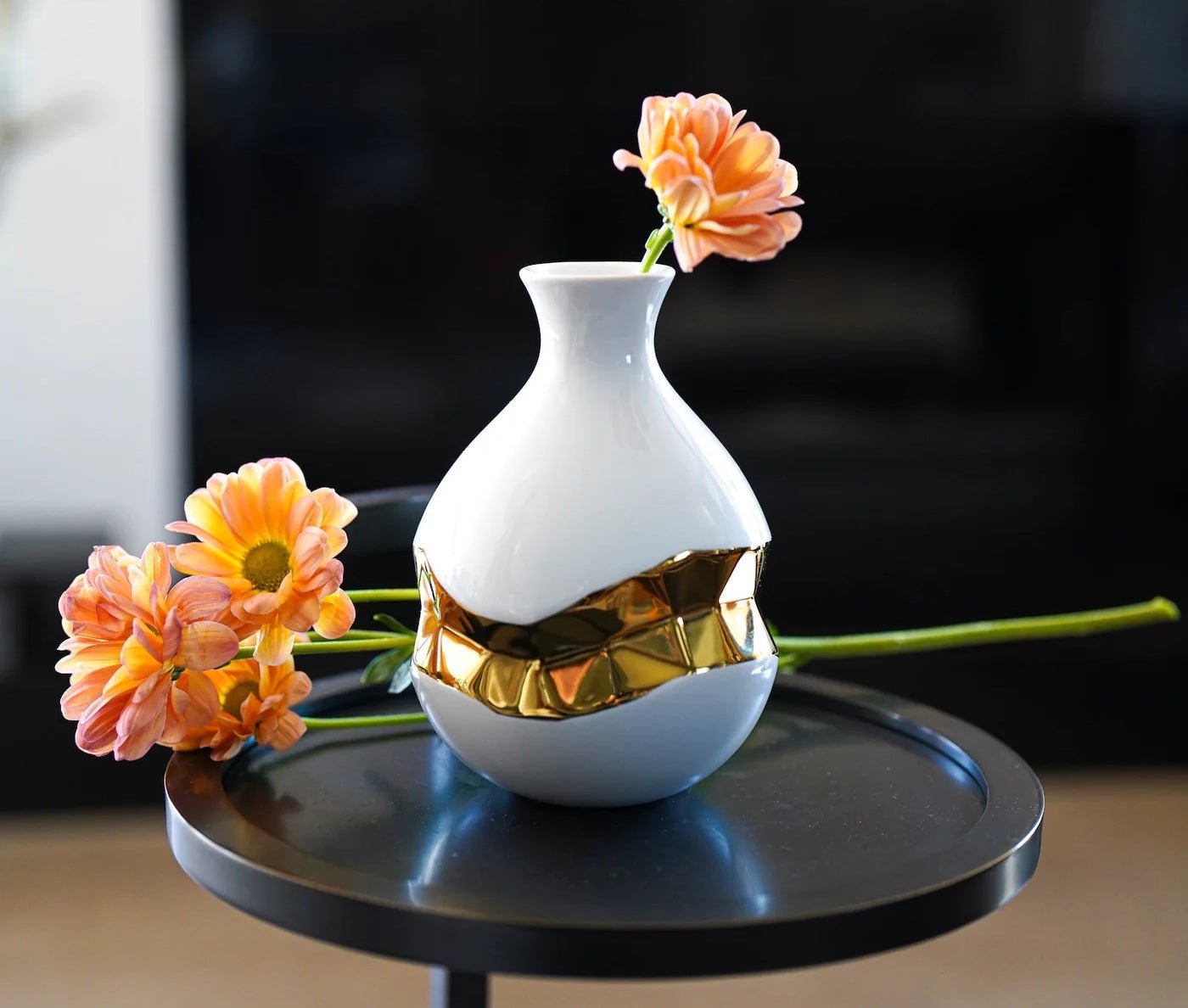 Decorating A Side Table For Any Room