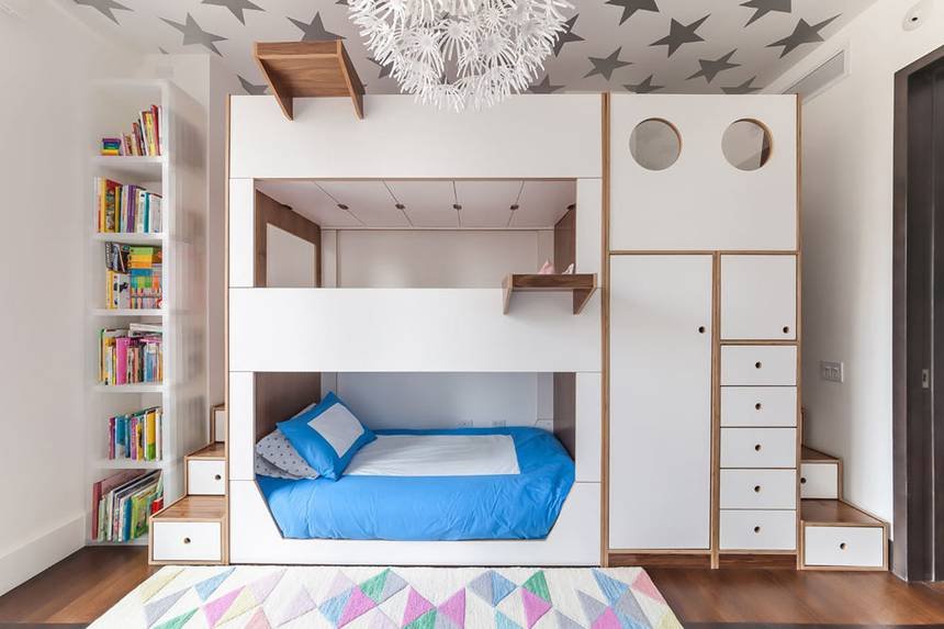 Going higher with Triple Bunk Bed in Brooklyn