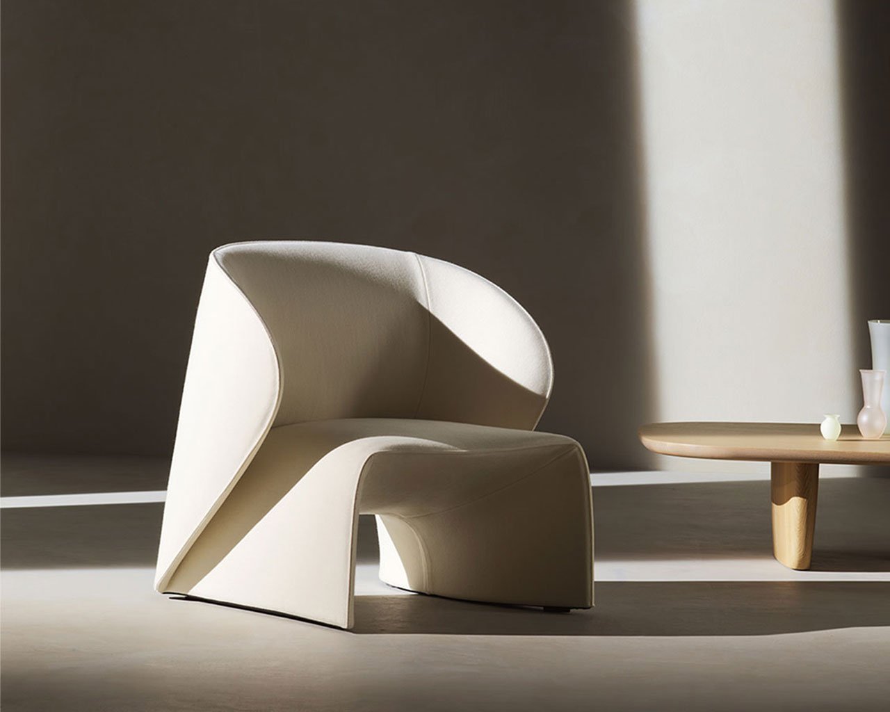 The Narinari Chair by B&B Italia Is a Sartorial, Sensory experience