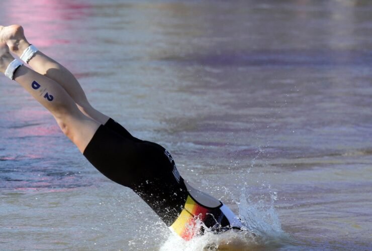 Here’s What a Microbiologist Thinks of the Seine Olympic Swimming Situation